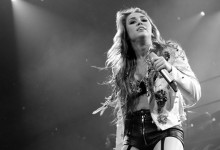 miley_cyrus_melbourne_2011_13_608x456